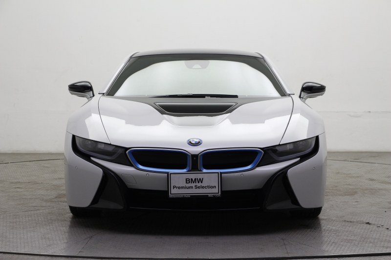 i8 Roadster - I12