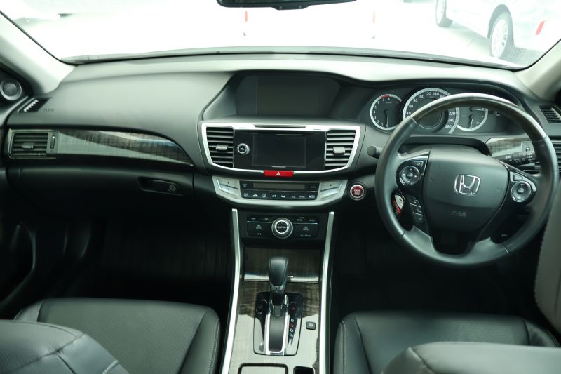 HONDA ACCORD 2.0 EL NAVI