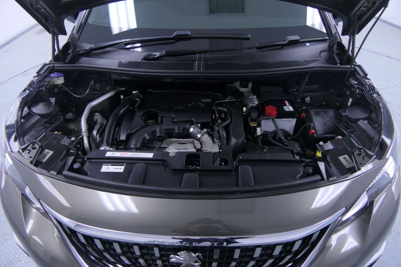 PEUGEOT 5008 ACTIVE