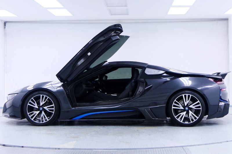 I8 hybrid Roadster 1.8