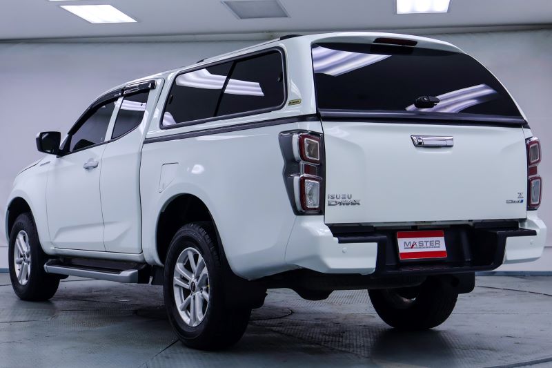 D-MAX SPACE CAB 