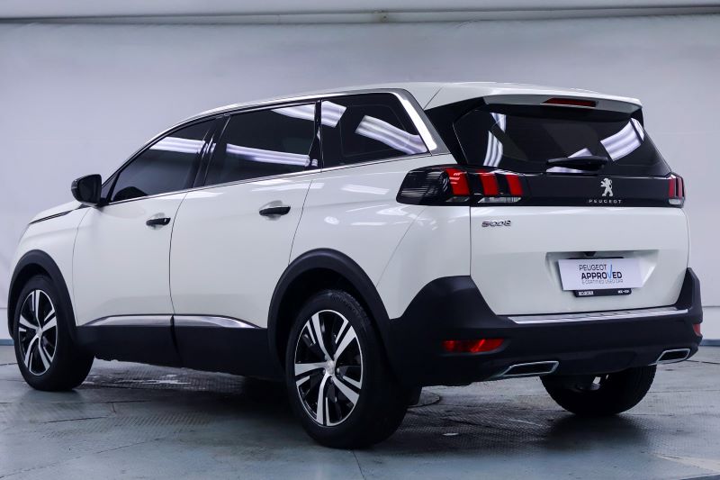 PEUGEOT 5008 ACTIVE 