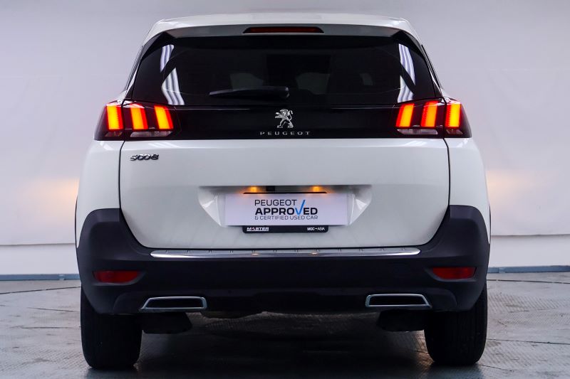 PEUGEOT 5008 ACTIVE 